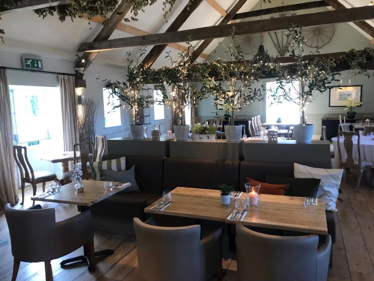 The Farmhouse At Bodnant Welsh Food Conwy Exterior photo