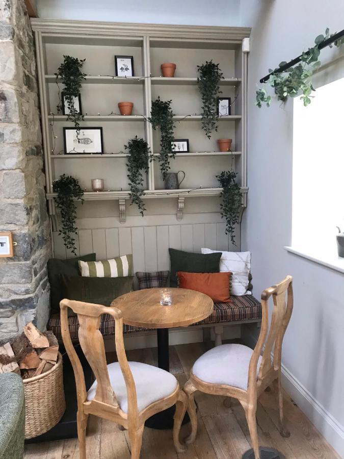 The Farmhouse At Bodnant Welsh Food Conwy Exterior photo
