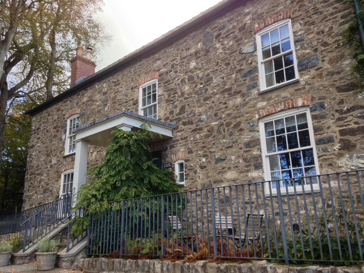The Farmhouse At Bodnant Welsh Food Conwy Exterior photo